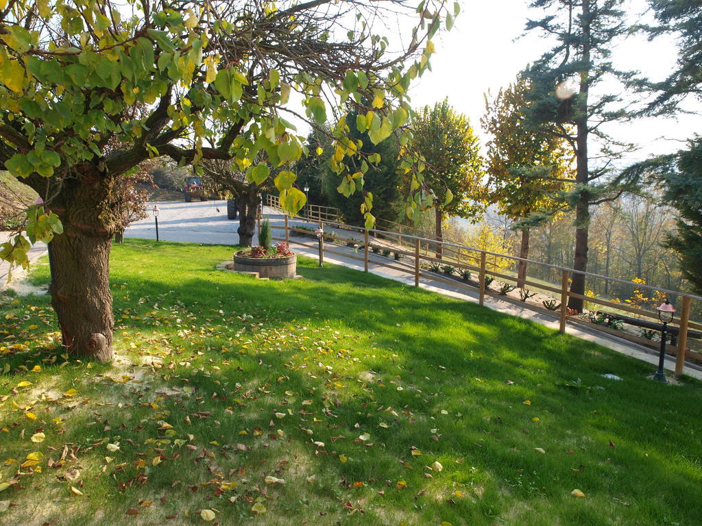 Agriturismo Sette Colli Ferrere Buitenkant foto